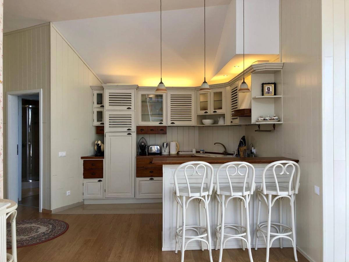 Apartment Luxury Penthouse With A Lavish And 2 En-suite Bedrooms