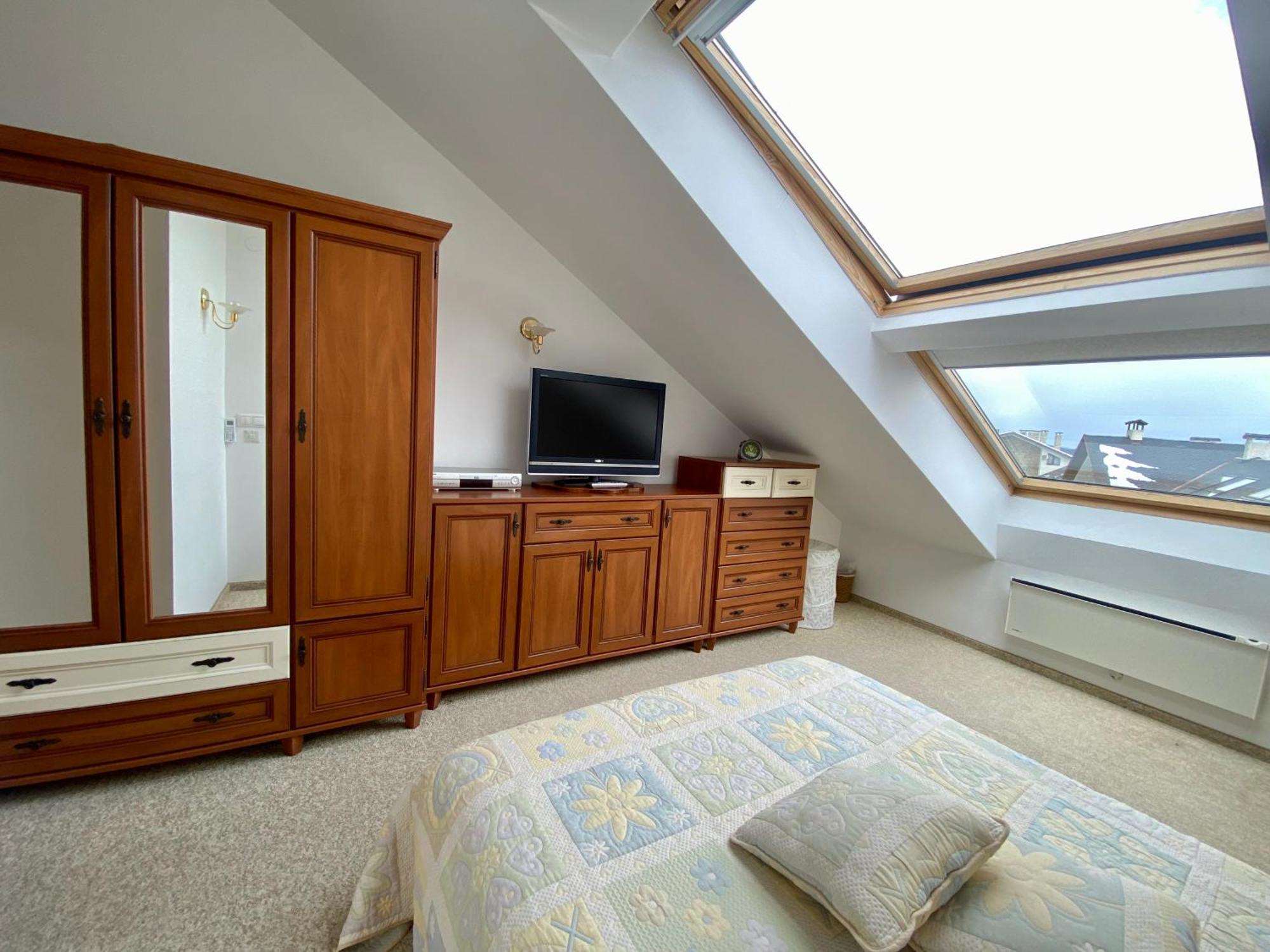 Luxury Penthouse With A Lavish And 2 En-suite Bedrooms * Bansko